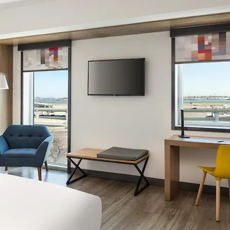 Aloft By Marriott New York Laguardia Airport-2